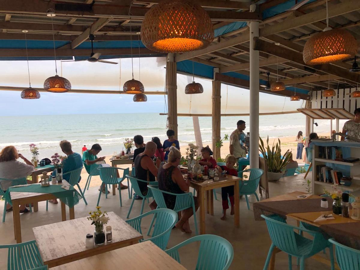 Le Petit Saint Tropez Hotell Khanom Eksteriør bilde