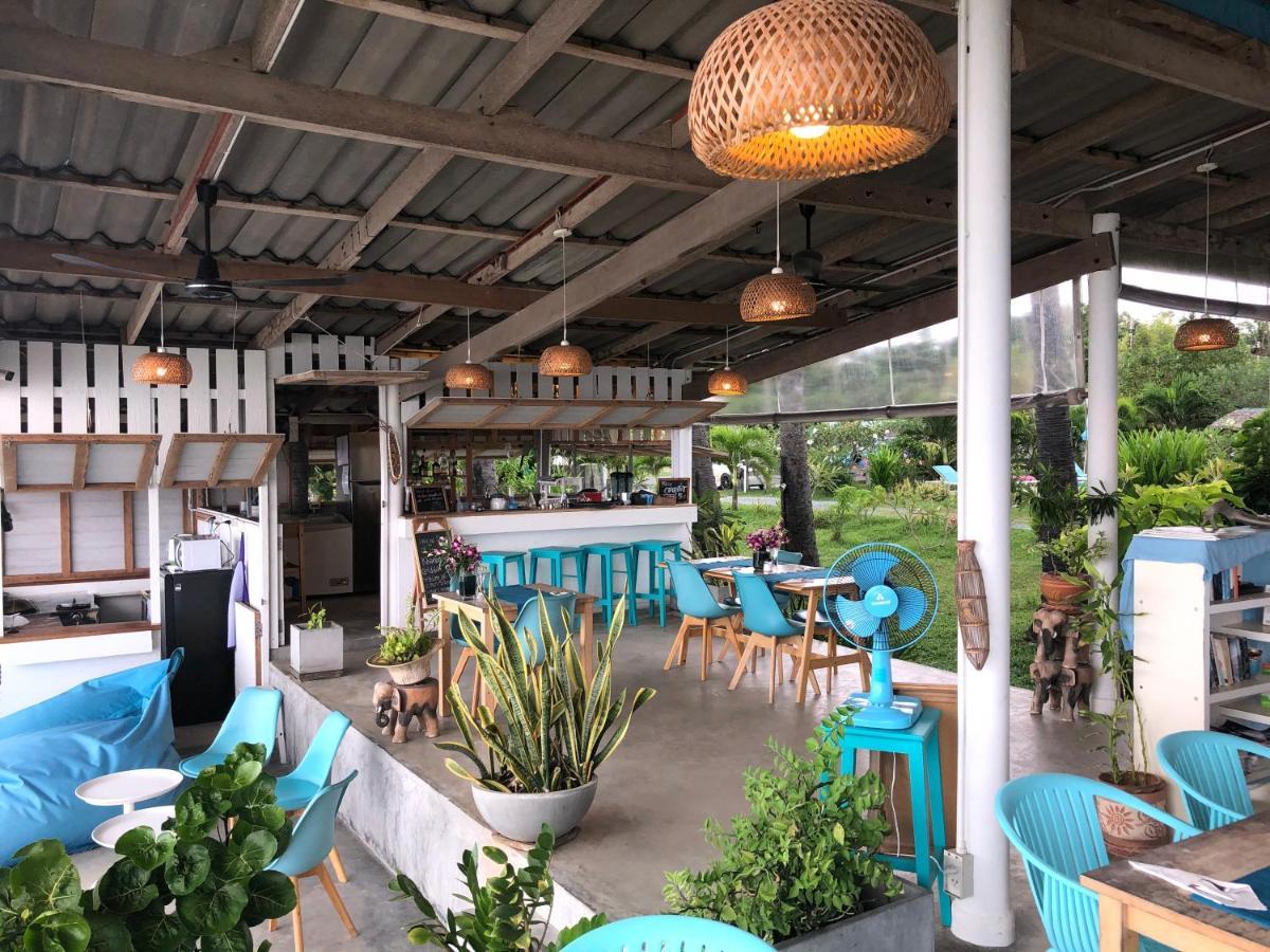 Le Petit Saint Tropez Hotell Khanom Eksteriør bilde