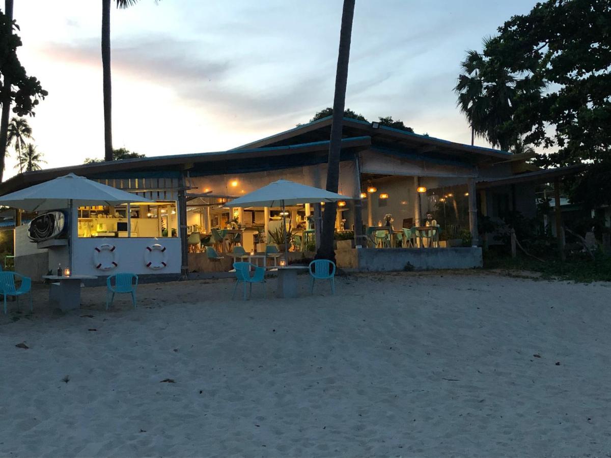 Le Petit Saint Tropez Hotell Khanom Eksteriør bilde