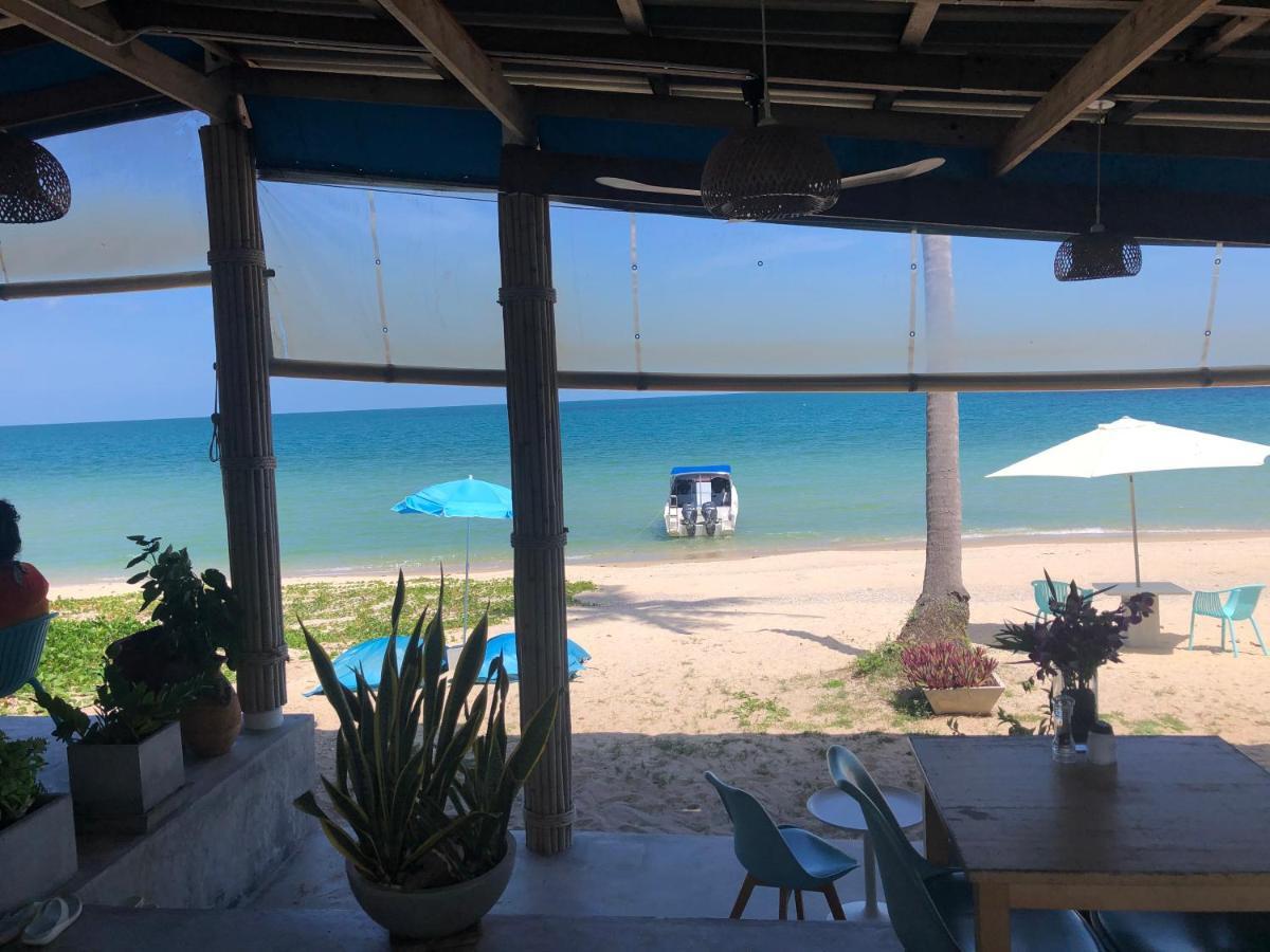 Le Petit Saint Tropez Hotell Khanom Eksteriør bilde