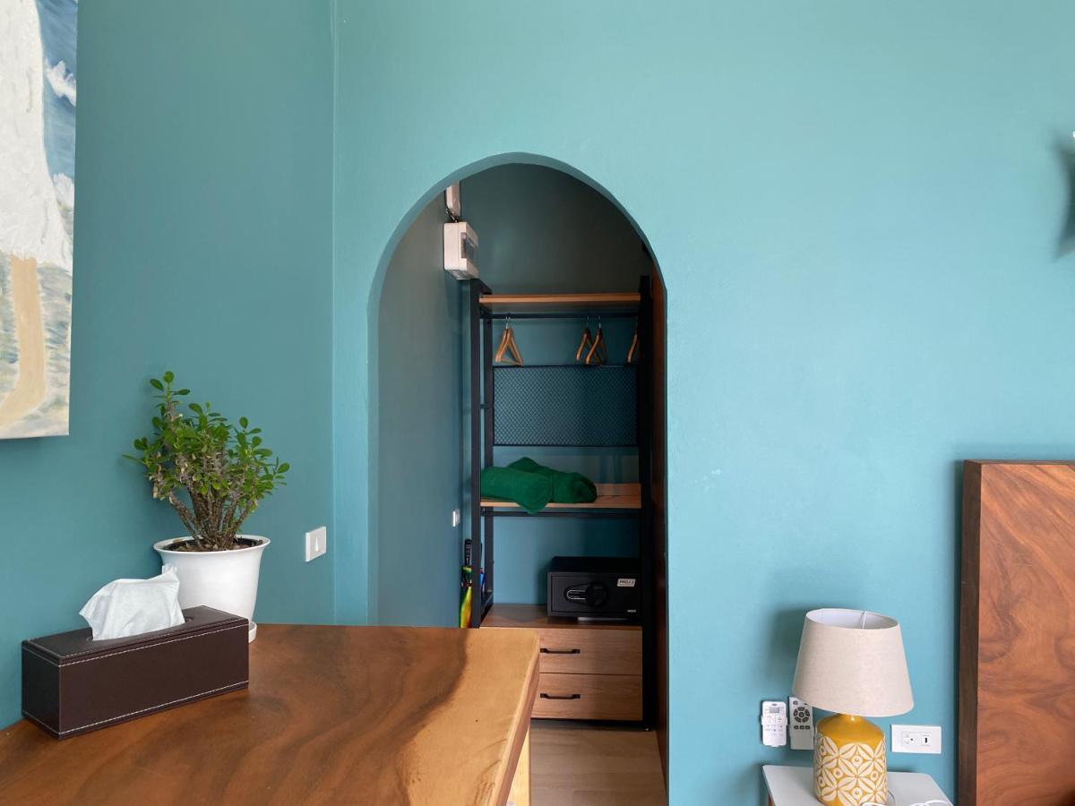 Le Petit Saint Tropez Hotell Khanom Eksteriør bilde