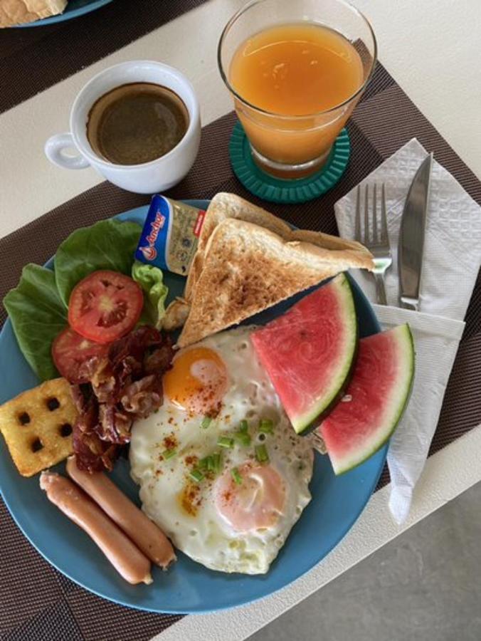 Le Petit Saint Tropez Hotell Khanom Eksteriør bilde